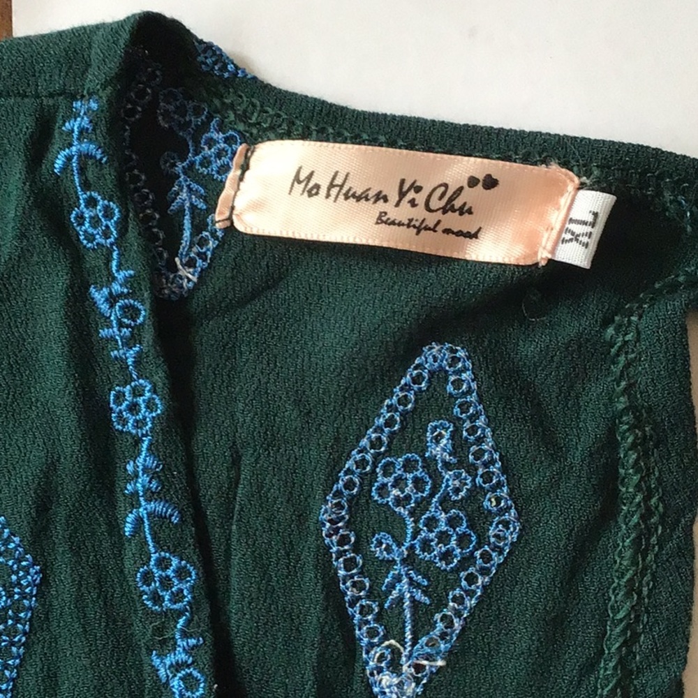 #BOHO v neck open back top - Picture 5 of 8